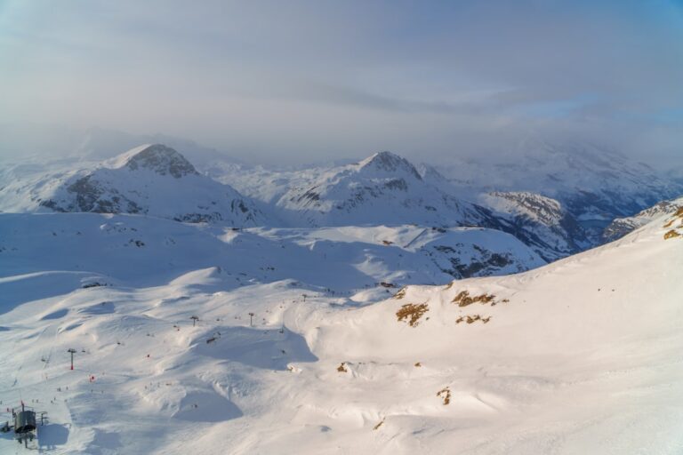 Cele mai bune destinații de ski din România cu pachete excelente